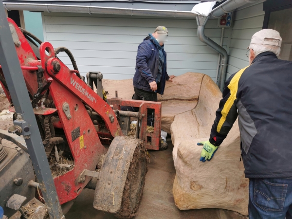 bank eckbank eiche schnitzen motors�ge kettens�gen holz garten jochen adam holzwerker